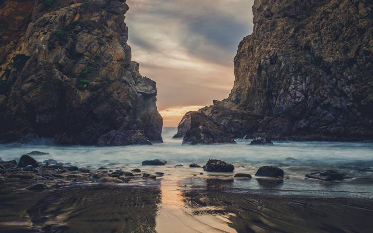 Pfeiffer Beach - USA