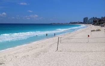 Playa Delfines - Mexico